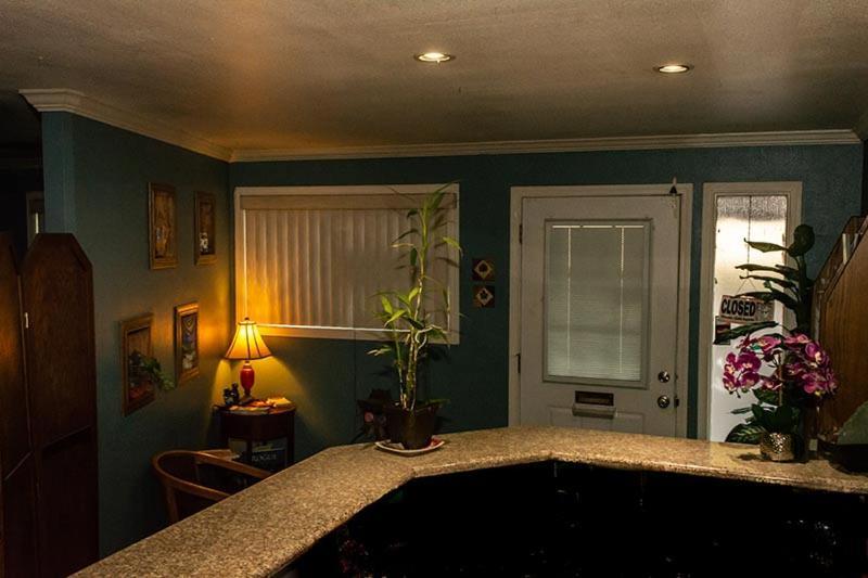 Maple Leaf Motel Shady Cove Esterno foto