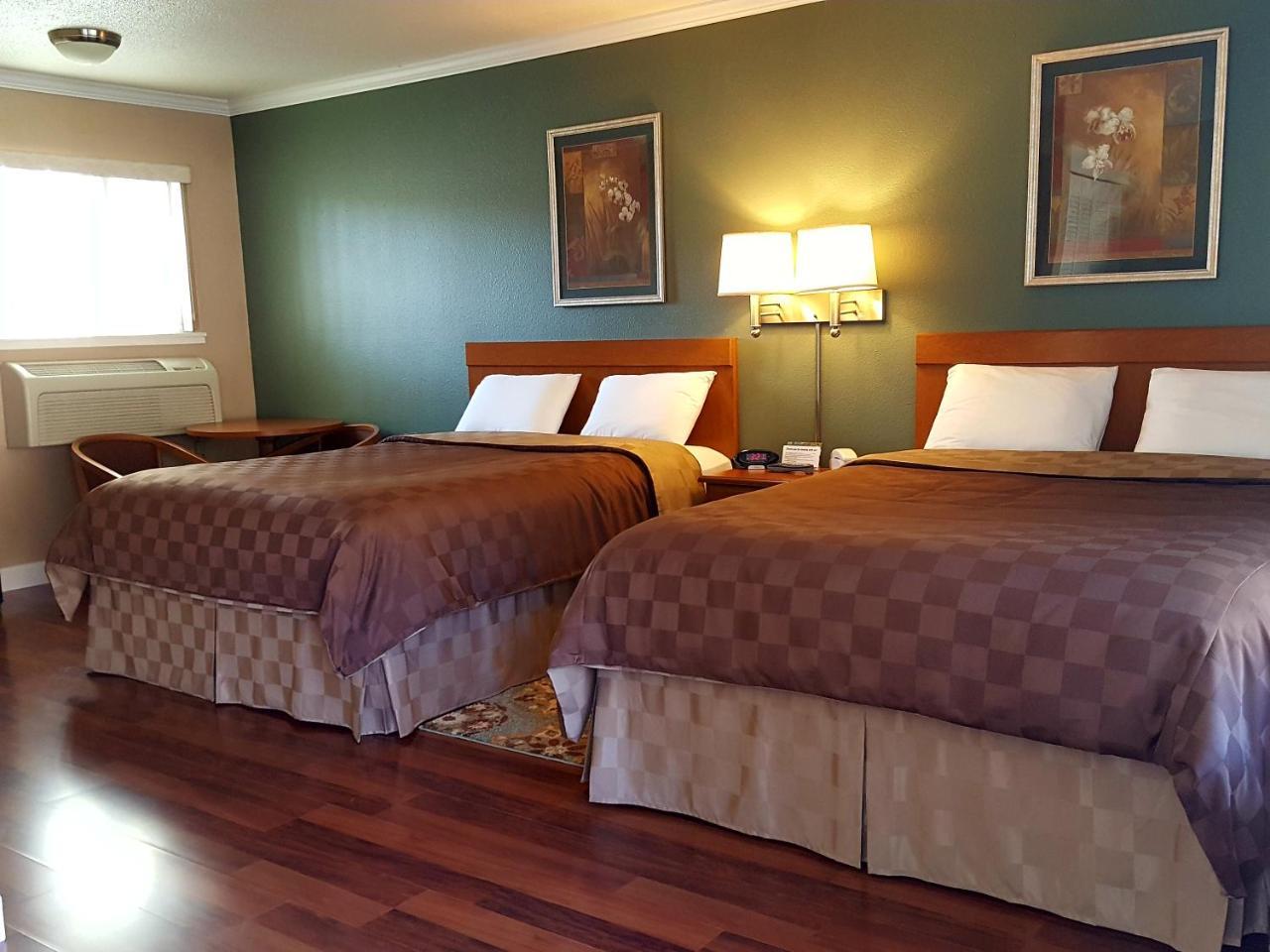 Maple Leaf Motel Shady Cove Esterno foto